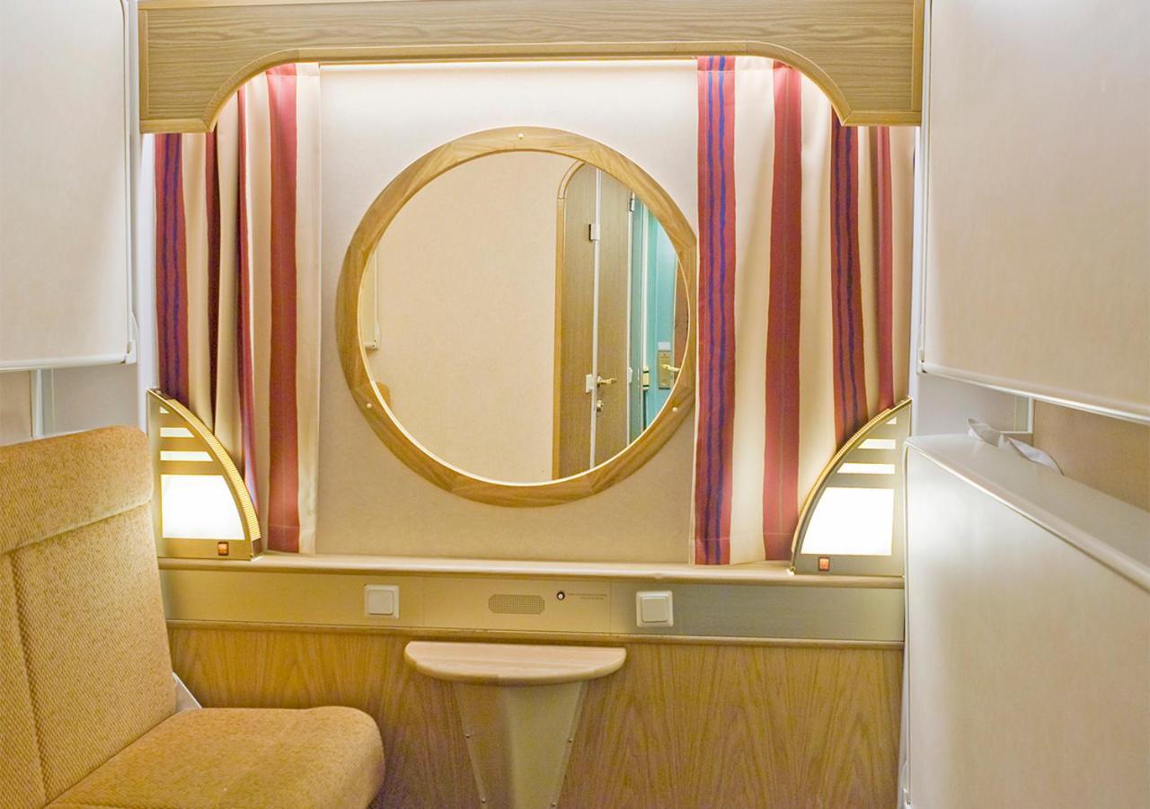 Viking Line Ferry Viking Cinderella - 2-Night Cruise Stockholm-Helsinki-Stockholm Hotel Стая снимка
