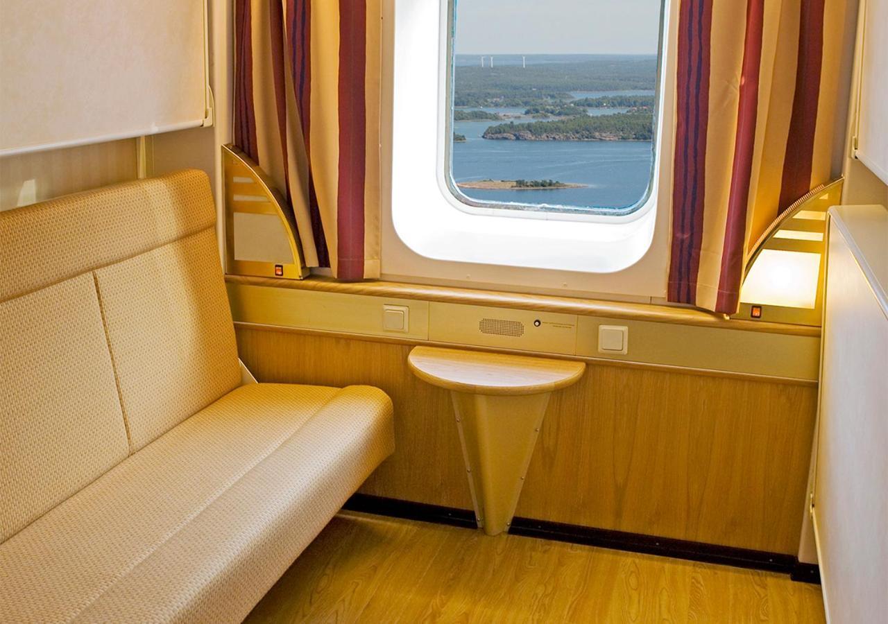 Viking Line Ferry Viking Cinderella - 2-Night Cruise Stockholm-Helsinki-Stockholm Hotel Стая снимка